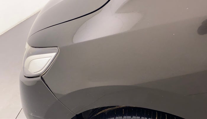 2017 Honda Jazz 1.2 V AT, Petrol, Automatic, 60,716 km, Left fender - Slightly dented