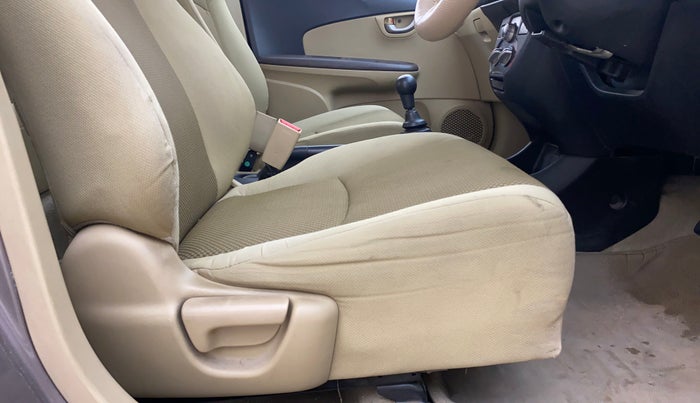 2013 Honda Brio V MT, Petrol, Manual, 41,753 km, Driver Side Adjustment Panel