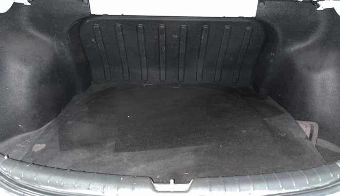 2018 Hyundai Verna 1.6 VTVT SX, Petrol, Manual, 67,466 km, Boot Inside