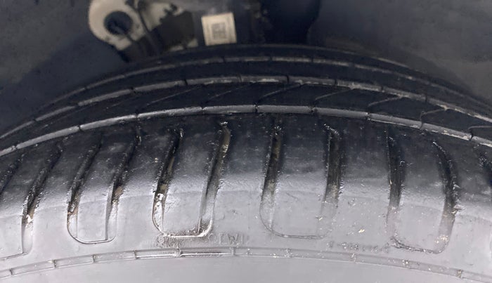 2018 Skoda Octavia 2.0 TDI L&K AT, Diesel, Automatic, 90,142 km, Right Front Tyre Tread