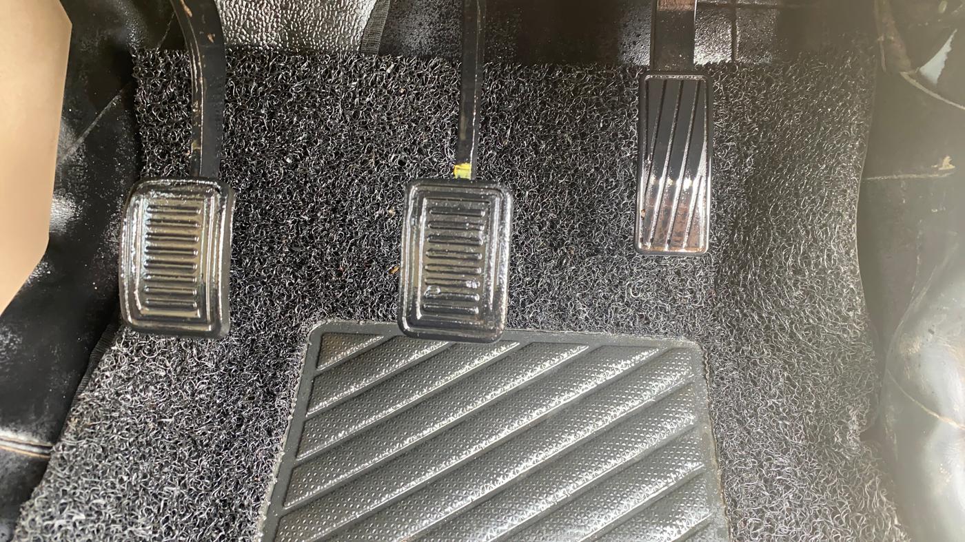 2023 Mahindra Bolero B6, Diesel, Manual, 35,428 km, Pedals