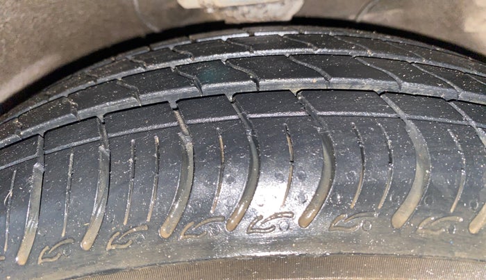 2020 Maruti S PRESSO VXI+, Petrol, Manual, 74,162 km, Right Front Tyre Tread