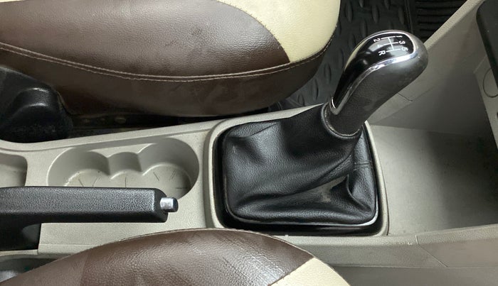 2018 Tata Tiago XT 1.2 REVOTRON, CNG, Manual, 44,540 km, Gear Lever