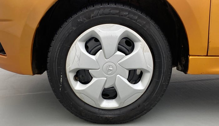 2018 Tata Tiago XT 1.2 REVOTRON, CNG, Manual, 44,540 km, Left Front Wheel