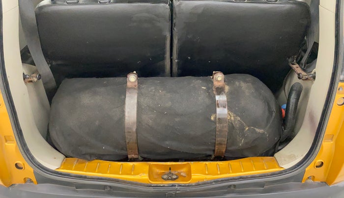 2019 Renault TRIBER 1.0 RXL PETROL, CNG, Manual, 62,247 km, Boot Inside