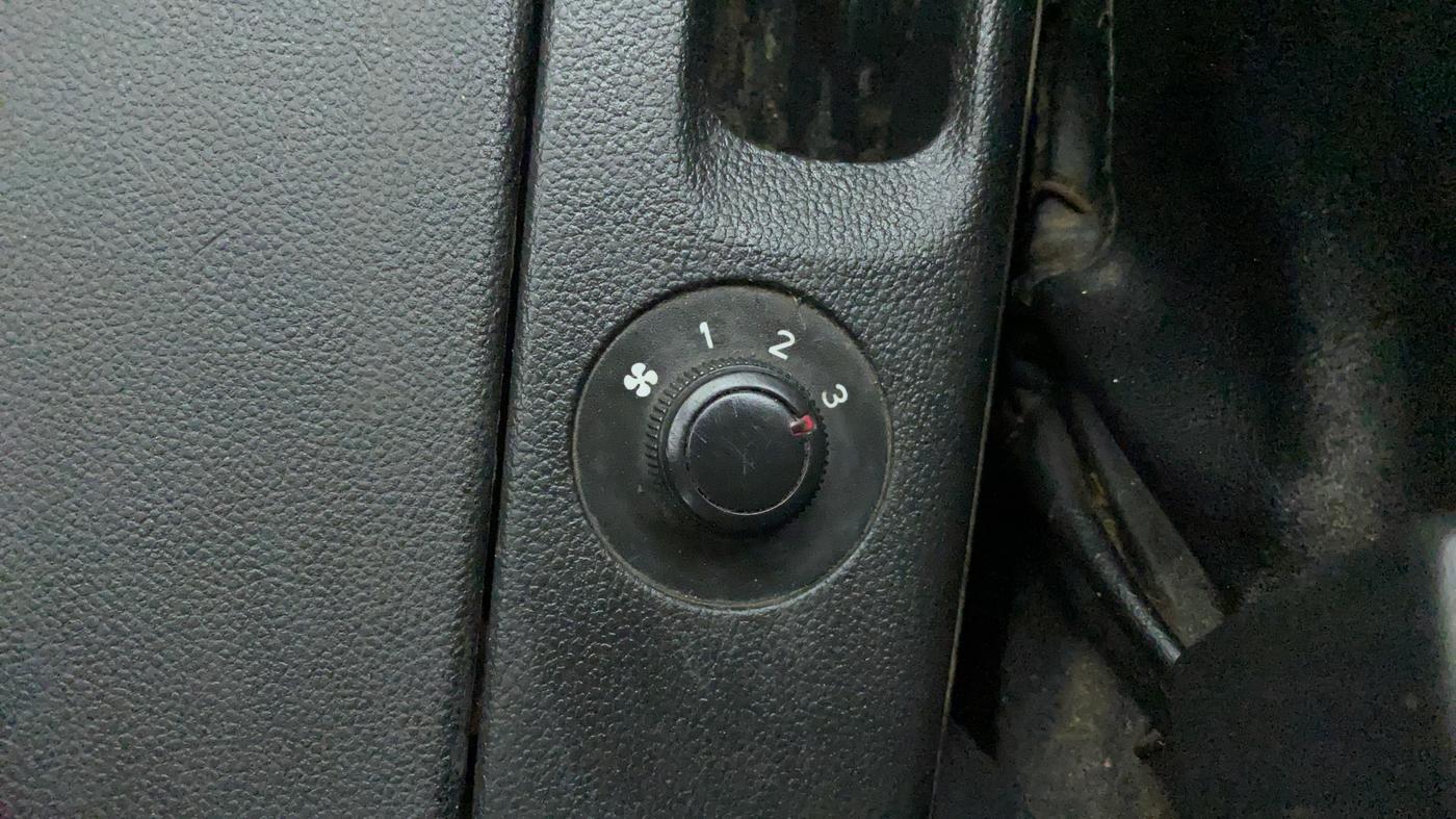2019 Renault TRIBER 1.0 RXL PETROL, CNG, Manual, 62,247 km, Rear AC Temperature Control