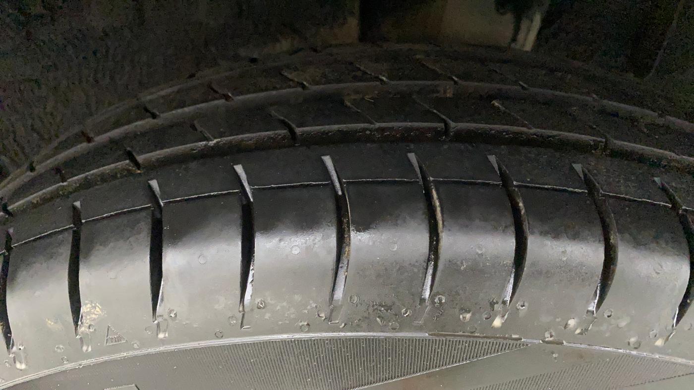 2019 Renault TRIBER 1.0 RXL PETROL, CNG, Manual, 62,247 km, Left Rear Tyre Tread