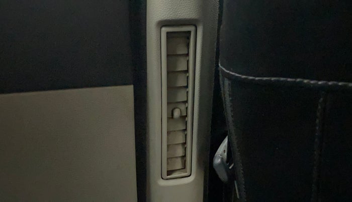 2019 Renault TRIBER 1.0 RXL PETROL, CNG, Manual, 62,247 km, Rear AC Vents