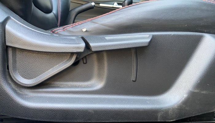 2021 KIA SELTOS HTK 1.5 PETROL, Petrol, Manual, 29,800 km, Driver Side Adjustment Panel