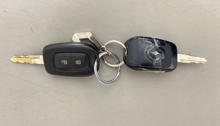 2019 Renault Kwid CLIMBER 1.0 AMT (O), Petrol, Automatic, 68,441 km, Key Close Up