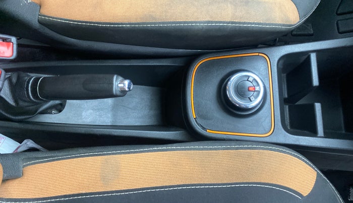 2019 Renault Kwid CLIMBER 1.0 AMT (O), Petrol, Automatic, 68,441 km, Gear Lever