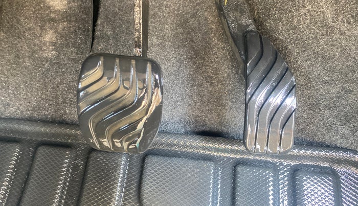 2019 Renault Kwid CLIMBER 1.0 AMT (O), Petrol, Automatic, 68,441 km, Pedals