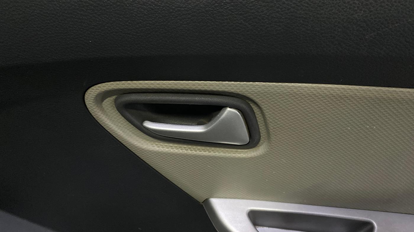 2017 Maruti Alto K10 VXI AMT, Petrol, Automatic, 58,705 km, Driver Side Door Panels Control