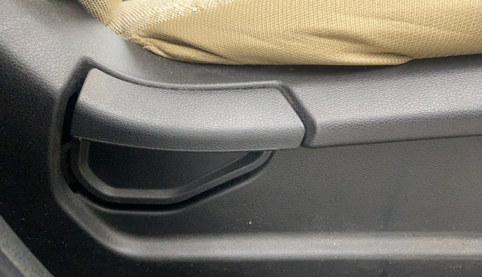 2019 Hyundai VENUE S 1.2, Petrol, Manual, 16,197 km, Driver Side Adjustment Panel