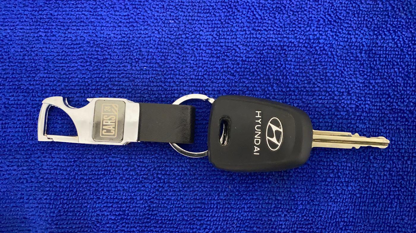 2018 Hyundai Grand i10 SPORTZ (O) AT 1.2 KAPPA VTVT, Petrol, Automatic, 65,001 km, Key Close Up