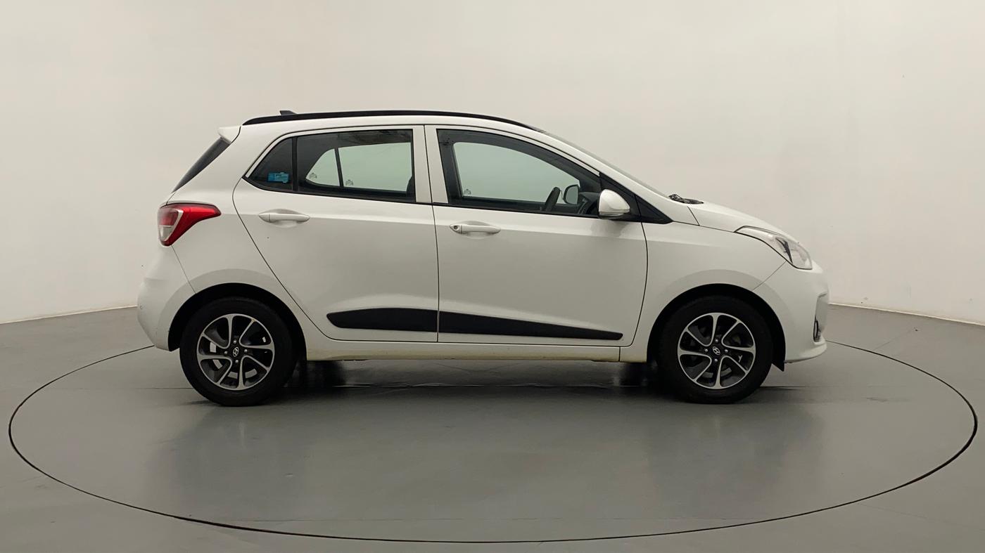 2018 Hyundai Grand i10 SPORTZ (O) AT 1.2 KAPPA VTVT, Petrol, Automatic, 65,001 km, Right Side