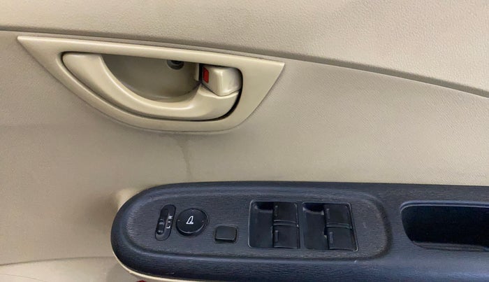 2015 Honda Brio S MT, Petrol, Manual, 39,212 km, Driver Side Door Panels Control