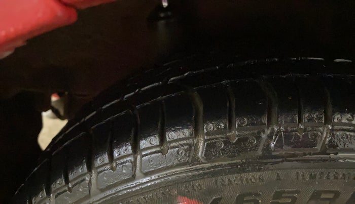 2015 Honda Brio S MT, Petrol, Manual, 39,212 km, Right Rear Tyre Tread