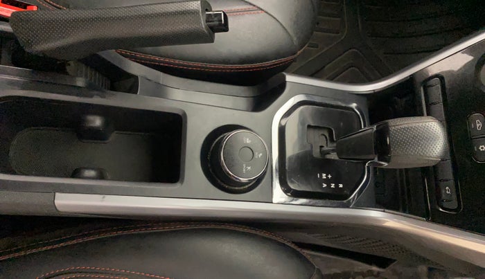 2022 Tata NEXON XMA SUNROOF PETROL, Petrol, Automatic, 50,596 km, Gear Lever
