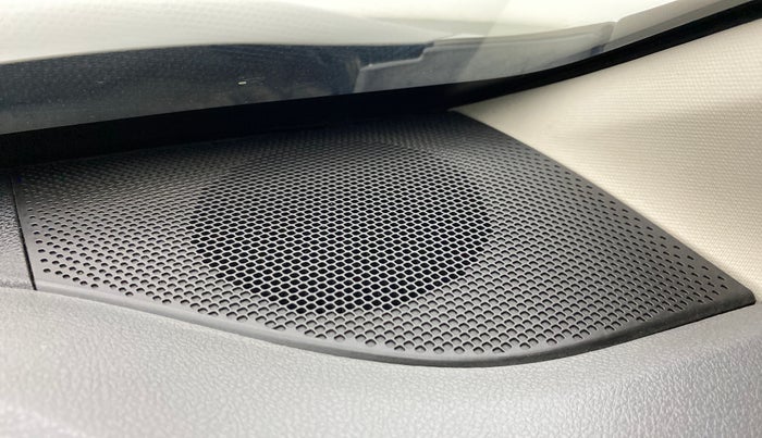 2019 Renault Kwid 1.0 RXT Opt, Petrol, Manual, 19,318 km, Speaker