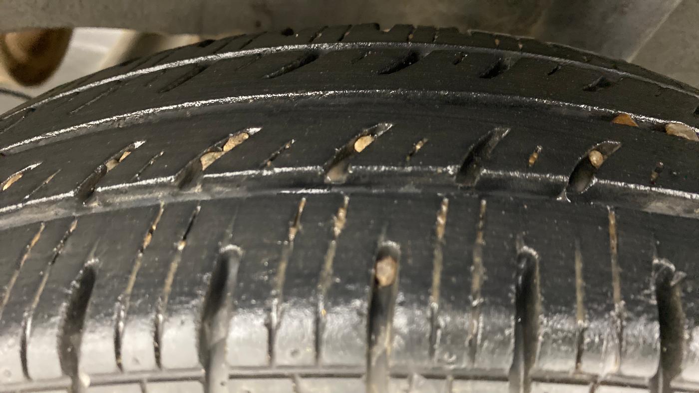 2019 Renault Kwid 1.0 RXT Opt, Petrol, Manual, 19,318 km, Left Rear Tyre Tread