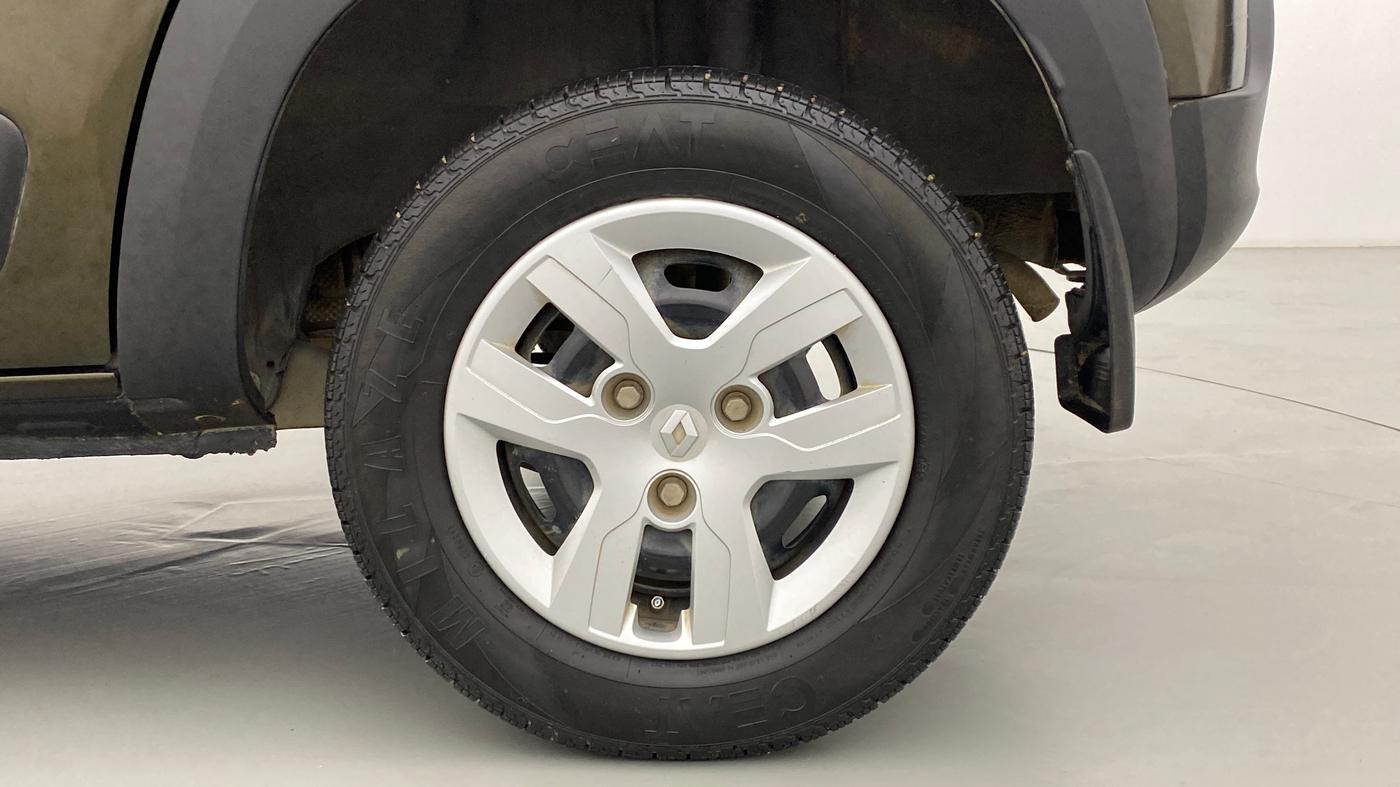 2019 Renault Kwid 1.0 RXT Opt, Petrol, Manual, 19,318 km, Left Rear Wheel