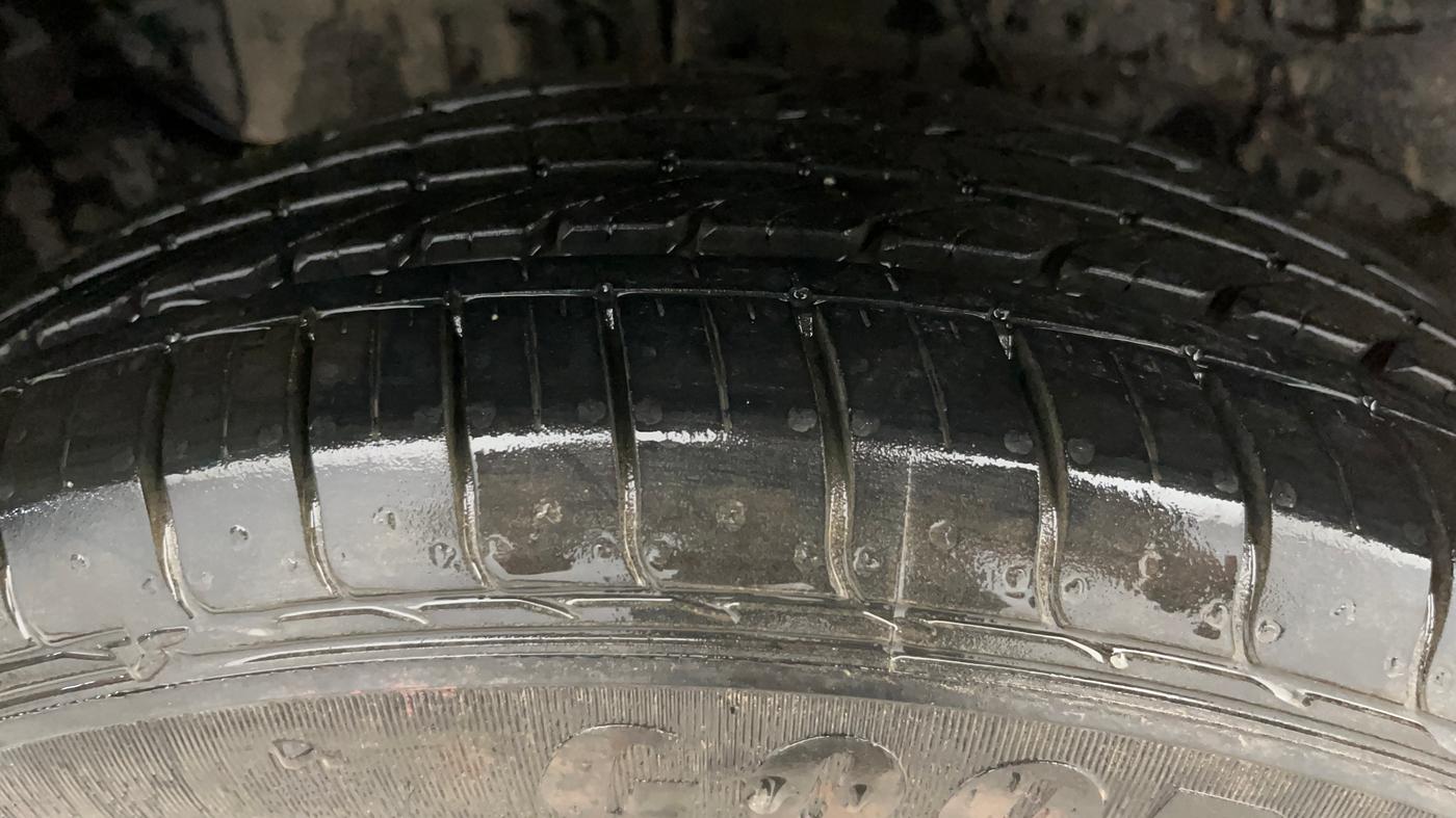 2019 Tata NEXON XM PETROL, CNG, Manual, 59,739 km, Right Rear Tyre Tread