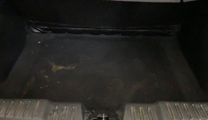 2021 Tata ALTROZ XE DIESEL, Diesel, Manual, 37,790 km, Boot Inside