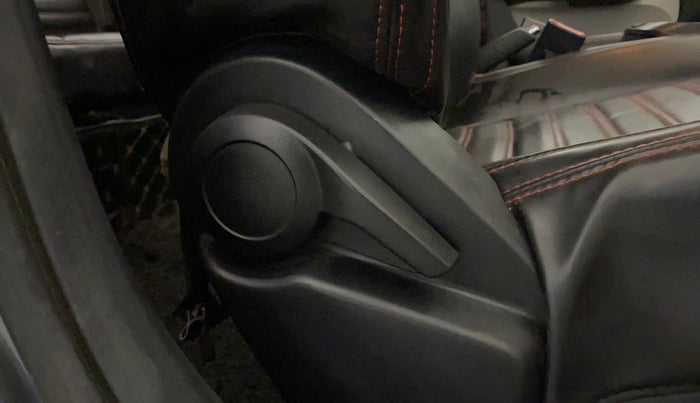 2021 Tata ALTROZ XE DIESEL, Diesel, Manual, 37,790 km, Driver Side Adjustment Panel