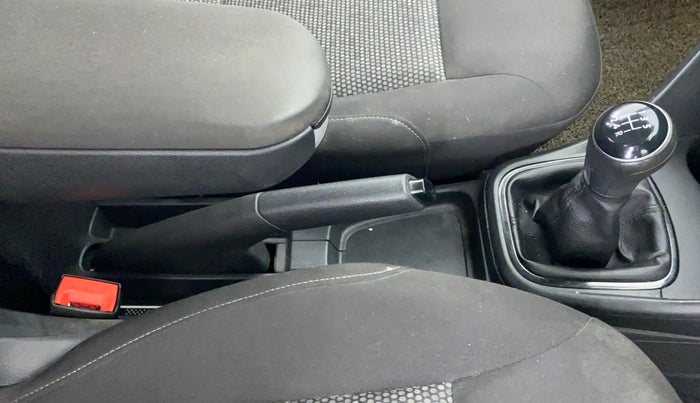 2020 Volkswagen Polo COMFORTLINE PLUS 1.0, Petrol, Manual, 65,293 km, Gear Lever