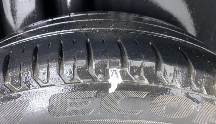 2020 Volkswagen Polo COMFORTLINE PLUS 1.0, Petrol, Manual, 65,293 km, Right Rear Tyre Tread