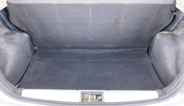 2012 Toyota Etios Liva G, Petrol, Manual, 44,198 km, Boot Inside