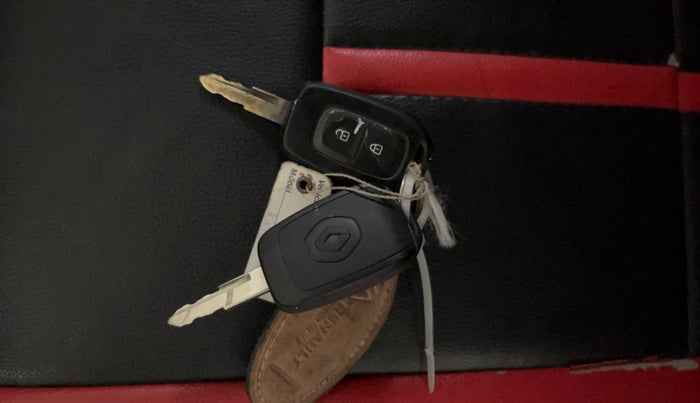 2019 Renault Kwid RXL, Petrol, Manual, 77,701 km, Key Close Up
