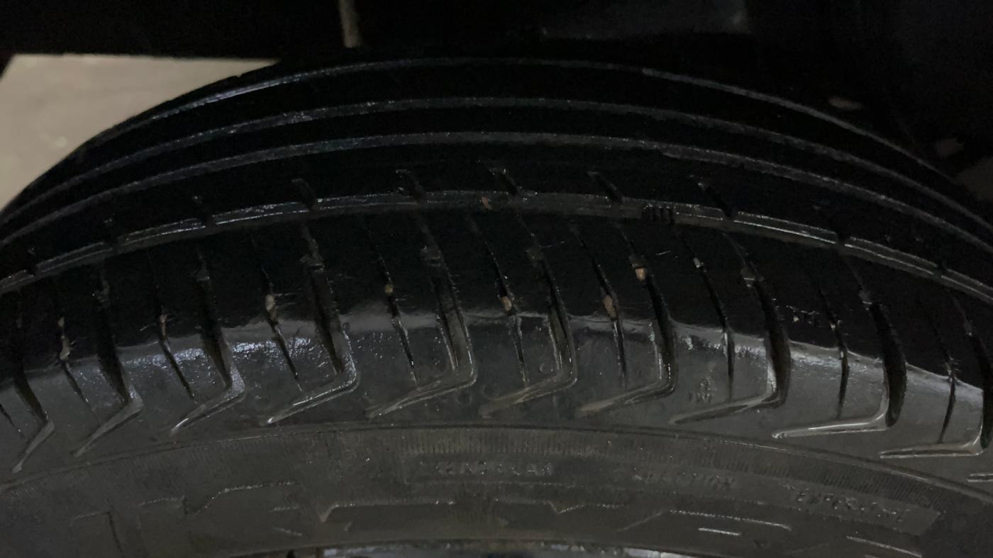 2019 Renault Kwid RXL, Petrol, Manual, 77,786 km, Right Rear Tyre Tread