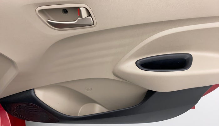 2019 Hyundai NEW SANTRO SPORTZ 1.1, Petrol, Manual, 19,186 km, Driver Side Door Panels Control