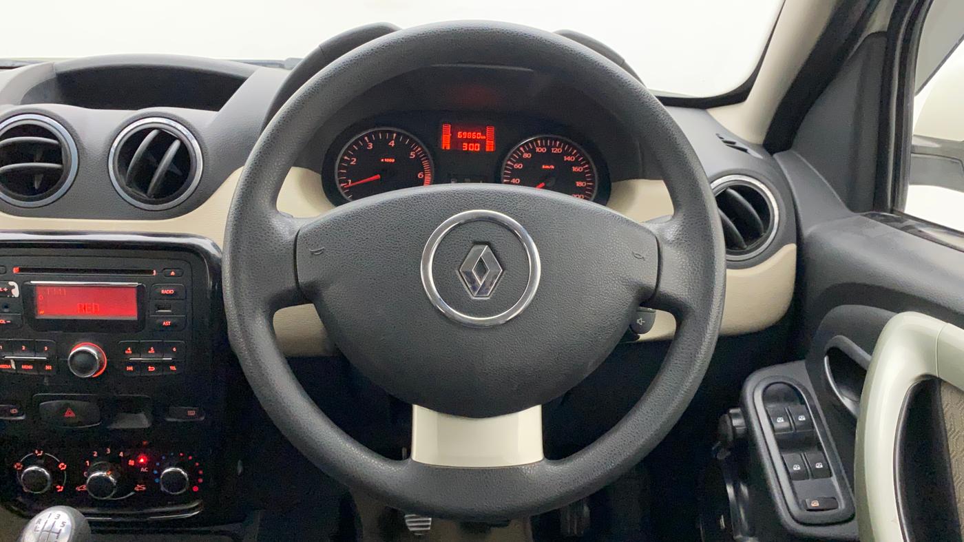 2012 Renault Duster 110 PS RXL DIESEL, Diesel, Manual, 69,849 km, Steering Wheel Close Up