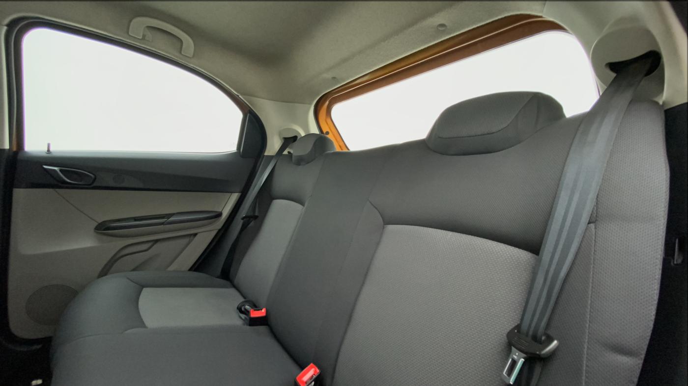 2018 Tata Tiago XM 1.2 REVOTRON, Petrol, Manual, 45,251 km, Right Side Rear Door Cabin