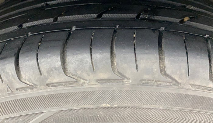 2021 Hyundai GRAND I10 NIOS ASTA AMT 1.2 KAPPA VTVT, Petrol, Automatic, 62,031 km, Left Rear Tyre Tread