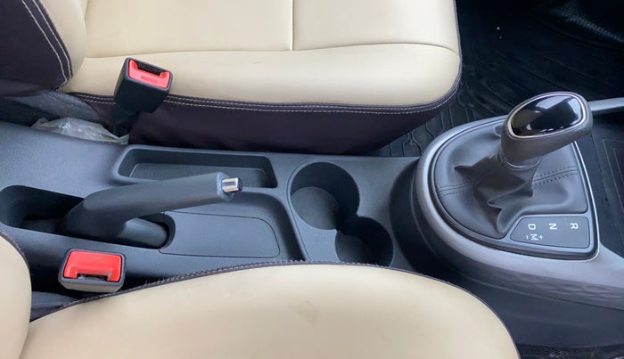 2021 Hyundai GRAND I10 NIOS ASTA AMT 1.2 KAPPA VTVT, Petrol, Automatic, 62,031 km, Gear Lever