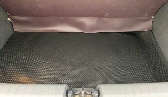 2021 Hyundai GRAND I10 NIOS ASTA AMT 1.2 KAPPA VTVT, Petrol, Automatic, 62,031 km, Boot Inside