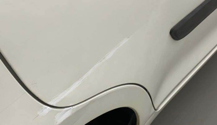 2016 Maruti Swift Dzire VXI, Petrol, Manual, 30,786 km, Right rear door - Minor scratches