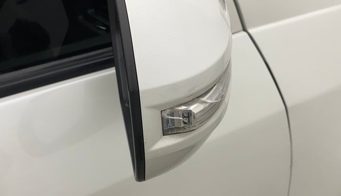 2016 Maruti Swift Dzire VXI, Petrol, Manual, 30,786 km, Right rear-view mirror - Mirror motor not working