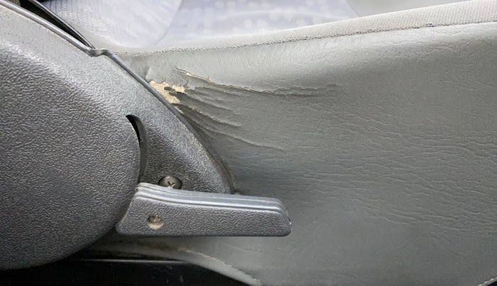 2011 Maruti Alto LXI, Petrol, Manual, 57,308 km, Driver Side Adjustment Panel
