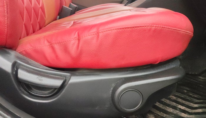 2015 Hyundai Grand i10 ASTA AT 1.2 KAPPA VTVT, Petrol, Automatic, 1,45,877 km, Driver Side Adjustment Panel