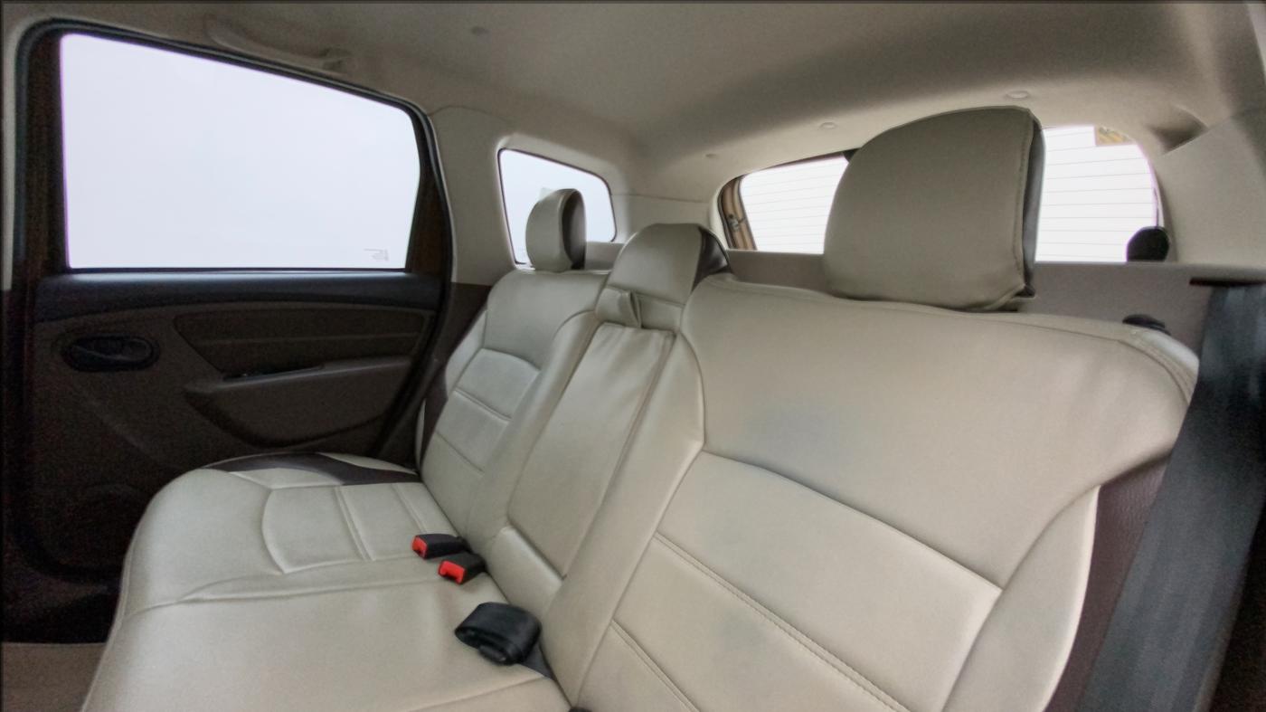 2016 Renault Duster 110 PS RXL 4X2 AMT, Diesel, Automatic, 41,170 km, Right Side Rear Door Cabin