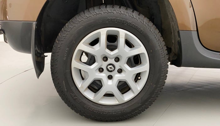 2016 Renault Duster 110 PS RXL 4X2 AMT, Diesel, Automatic, 41,170 km, Right Rear Wheel