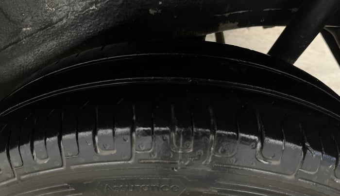 2015 Maruti Wagon R 1.0 LXI, Petrol, Manual, 52,802 km, Left Rear Tyre Tread