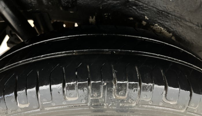 2015 Maruti Wagon R 1.0 LXI, Petrol, Manual, 52,802 km, Right Rear Tyre Tread