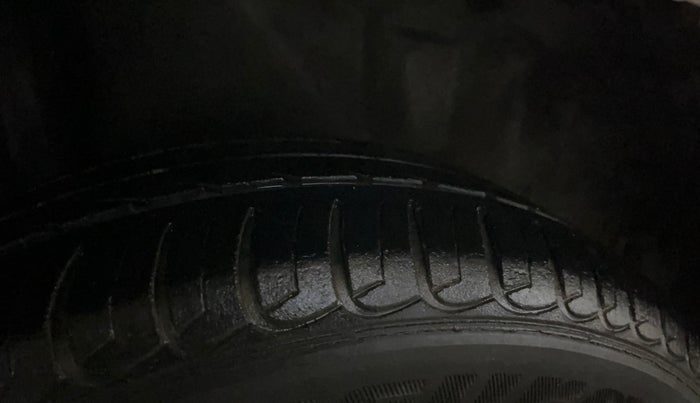 2014 Honda Amaze 1.2L I-VTEC S, Petrol, Manual, 59,895 km, Right Rear Tyre Tread