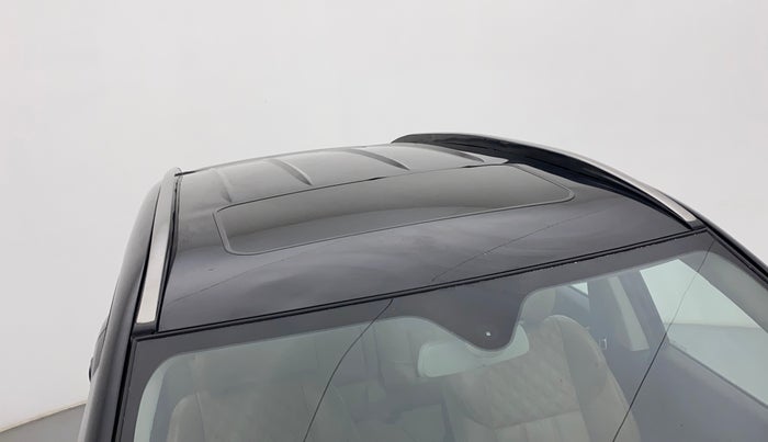 2018 Mahindra XUV500 W11 (O) AT, Diesel, Automatic, 79,285 km, Roof
